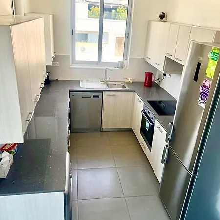 Mariam Court 302 Apartament *